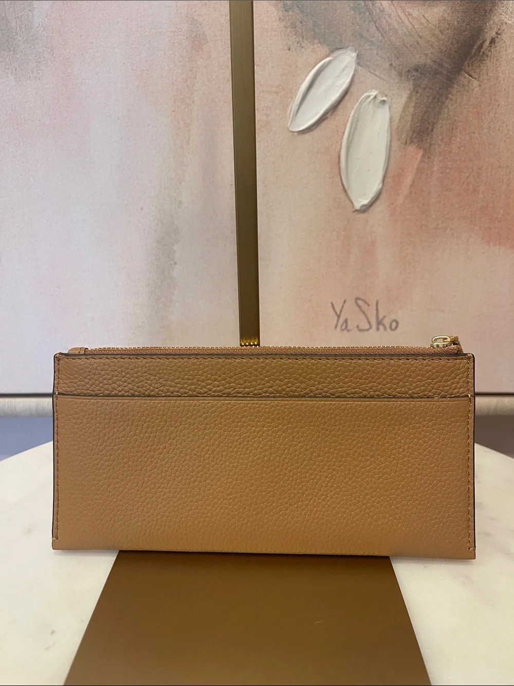 Tory Burch compact pebbled